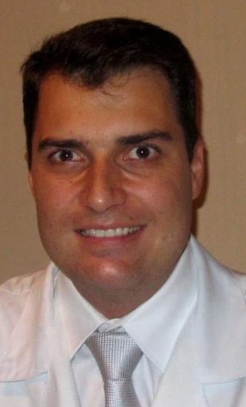 Dr. Fabio Helmer